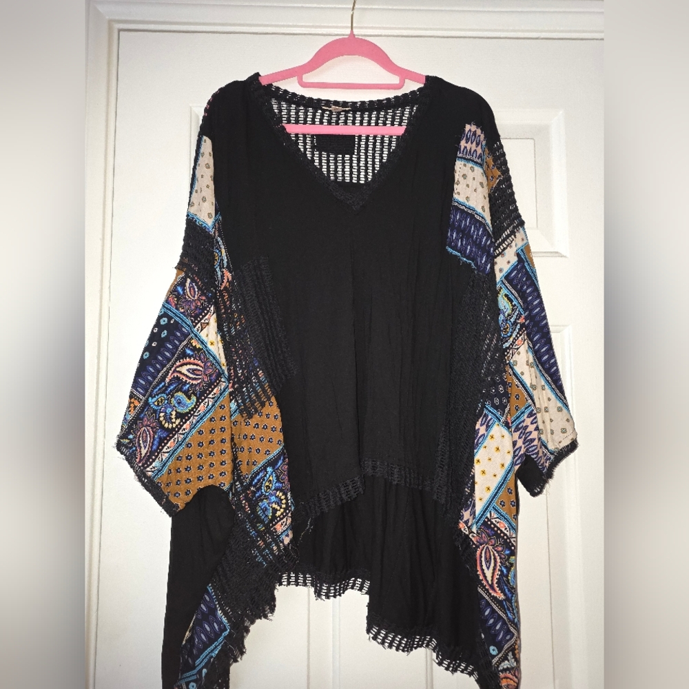 POL Soft V-Neck Boho Top Size M NWOTs